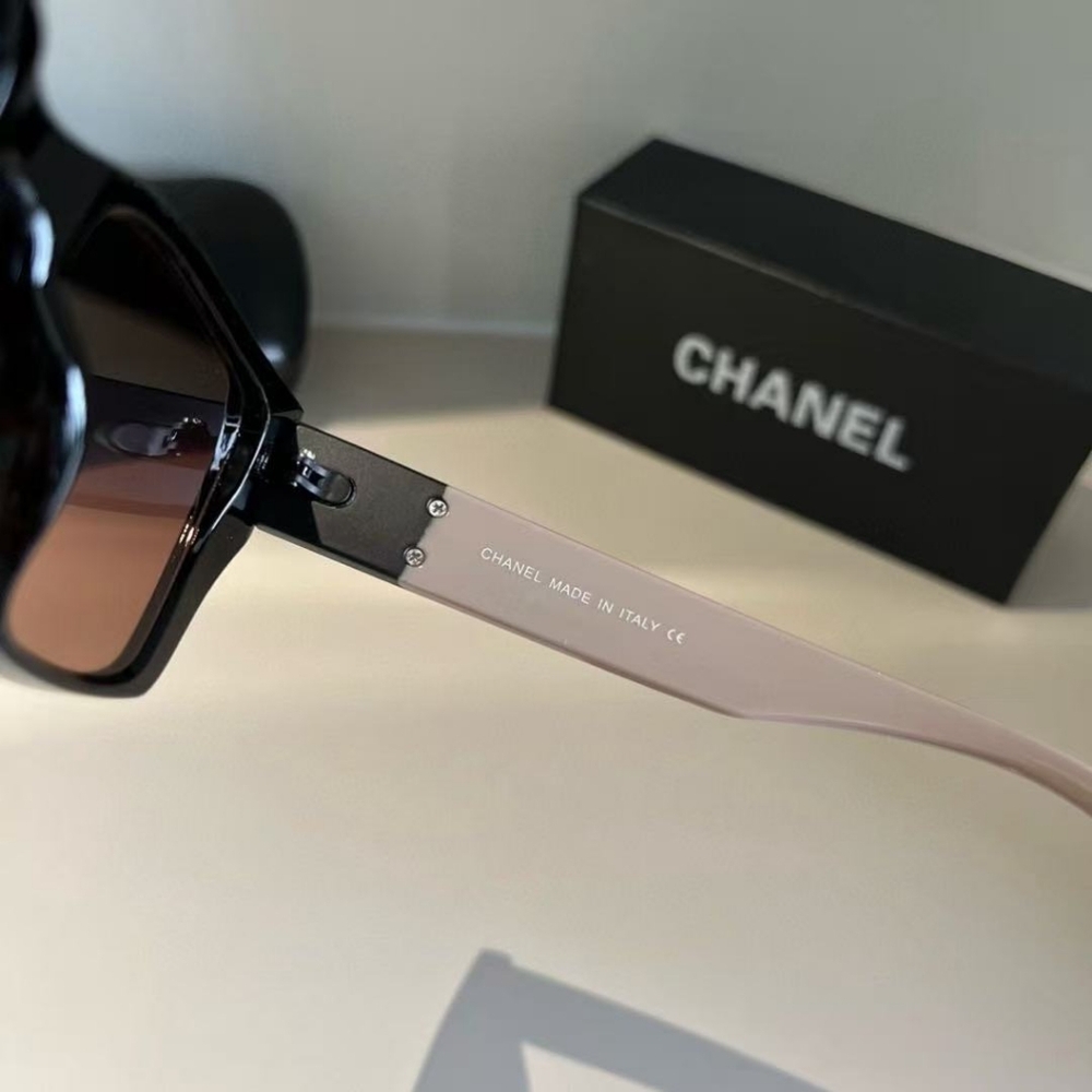 Chanel Oval Sunglasses - Picture 9 of 9
